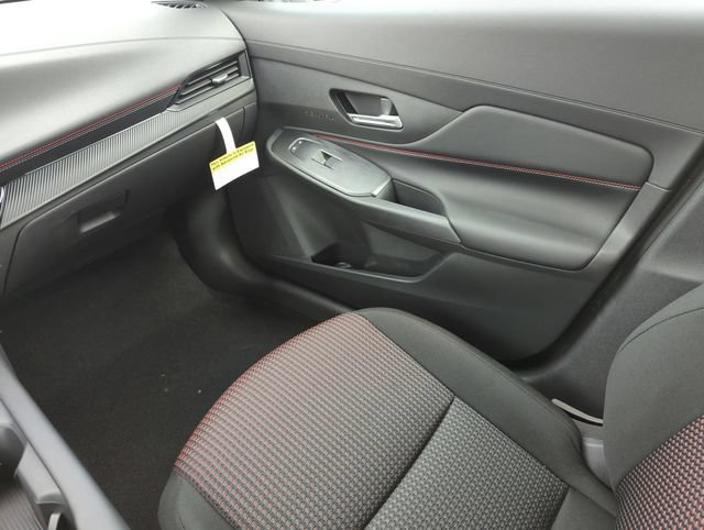 New 2026 Nissan Sentra SR w/ Floor Mat Package FWD image 23