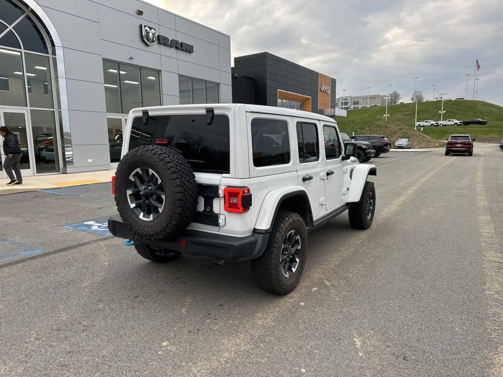 Used 2024 Jeep Wrangler Unlimited Rubicon 4xe image 2