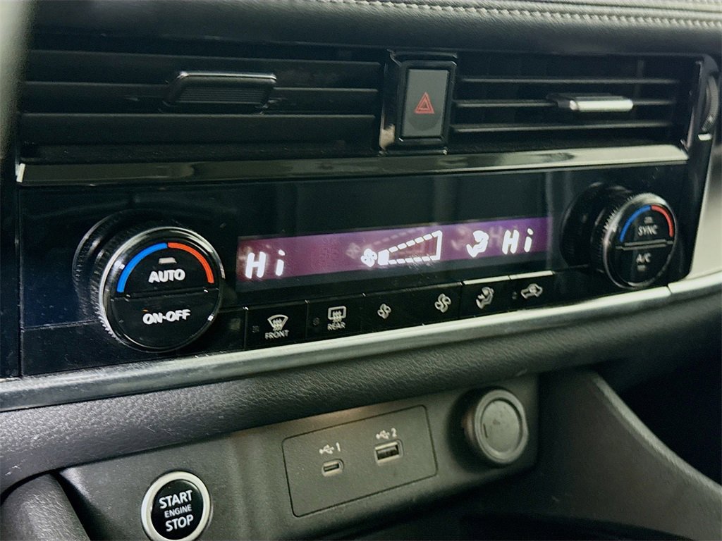 Certified 2022 Nissan Rogue SV image 8