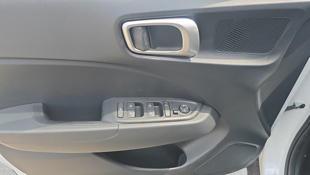 New 2026 Hyundai Venue SEL FWD image 16