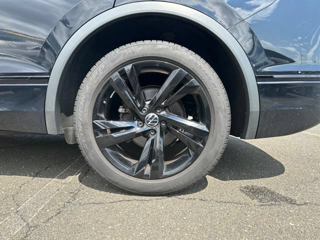 Used 2023 Volkswagen Tiguan SE R-Line AWD/4WD image 34