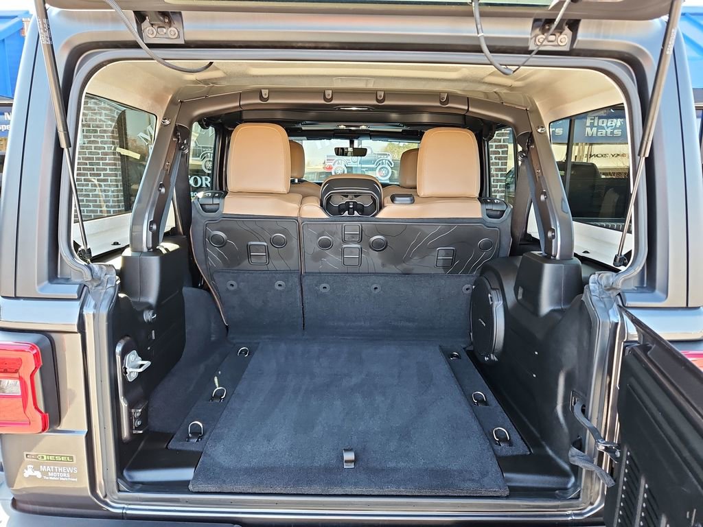 Used 2020 Jeep Wrangler Unlimited Rubicon AWD/4WD image 30