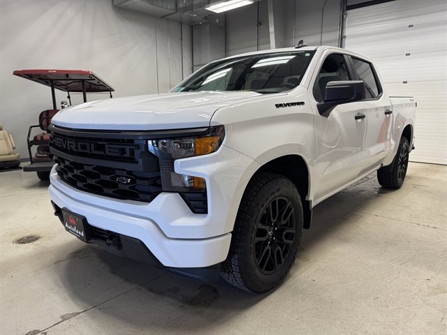 Used 2023 Chevrolet Silverado 1500 Custom w/ LPO, Dark Essentials Package AWD/4WD image 3