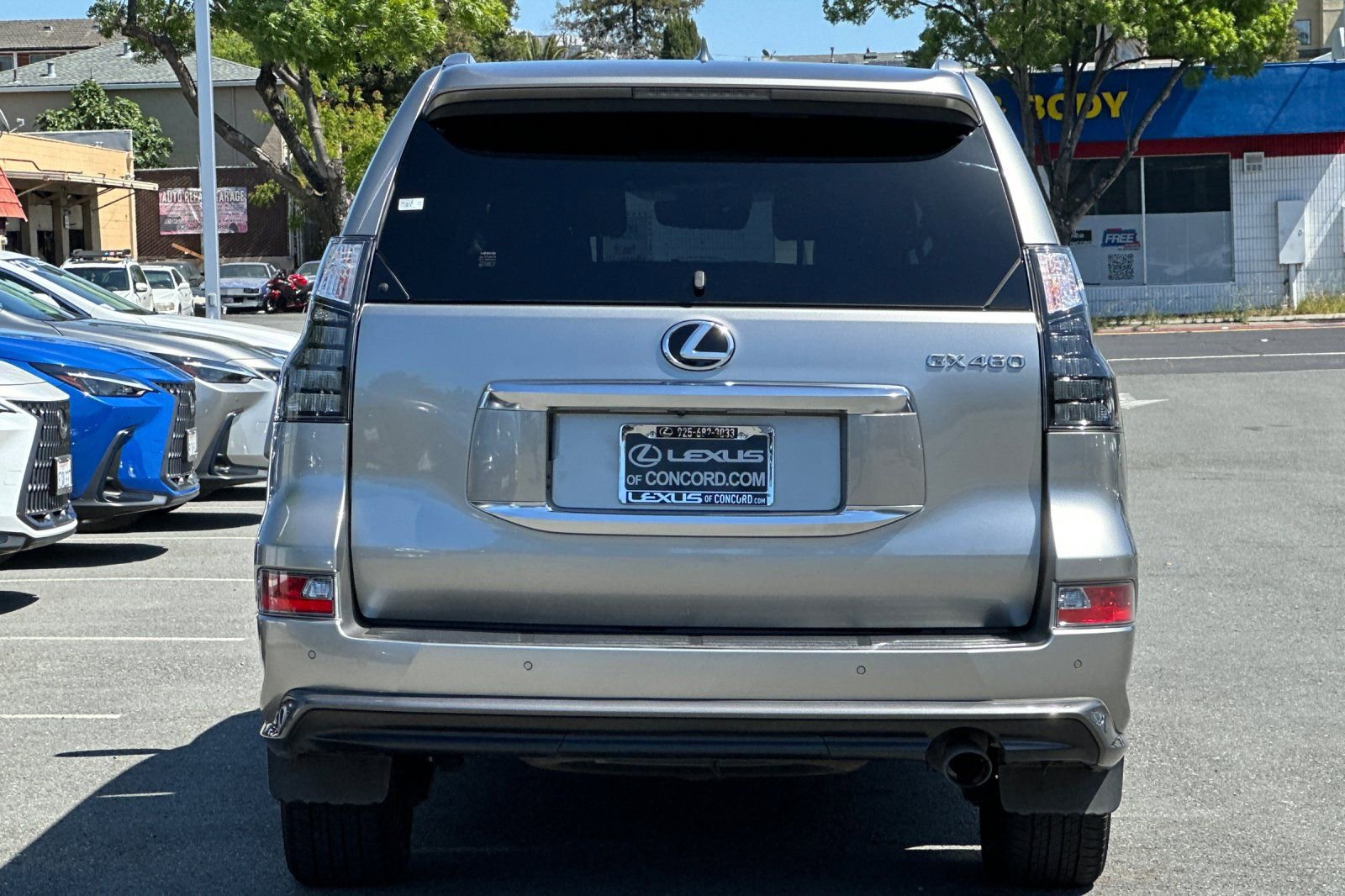 Certified 2023 Lexus GX 460 Luxury w/ Sport Design Package AWD/4WD image 5