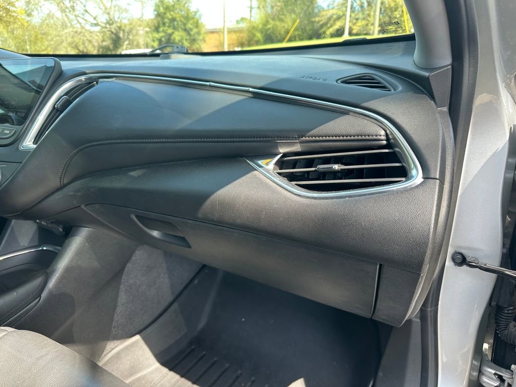 Used 2019 Chevrolet Malibu LT w/ Leather Package image 44