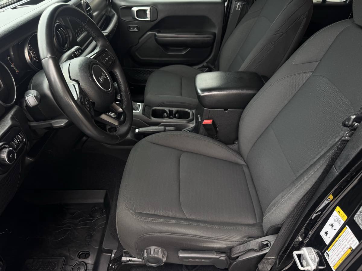 Used 2020 Jeep Wrangler Unlimited Sport S AWD/4WD image 17