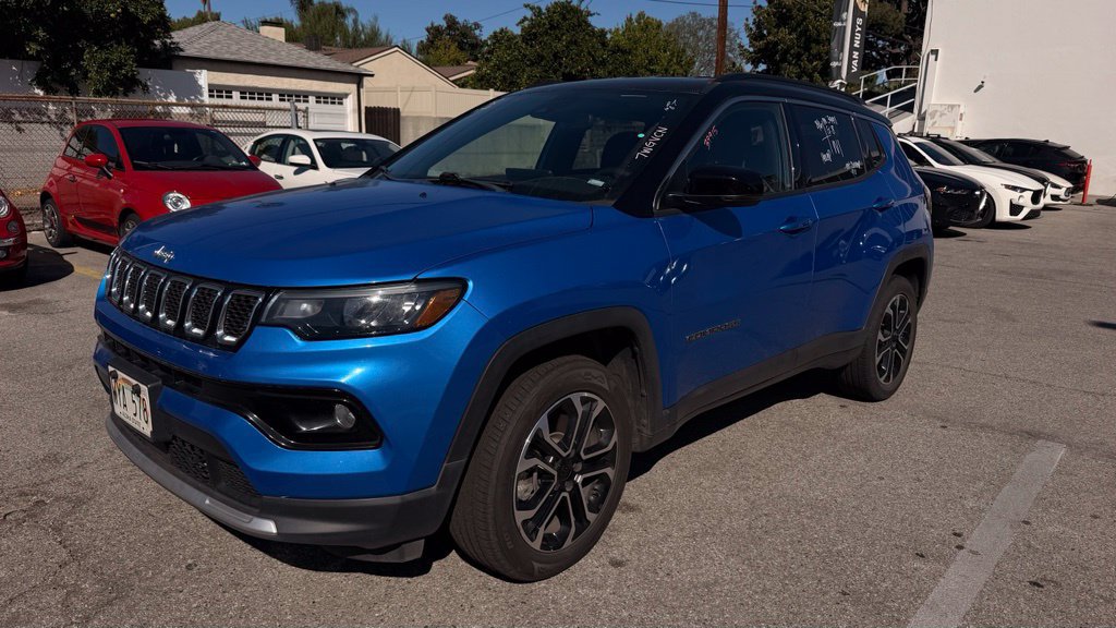 Used 2024 Jeep Compass Limited AWD/4WD image 2