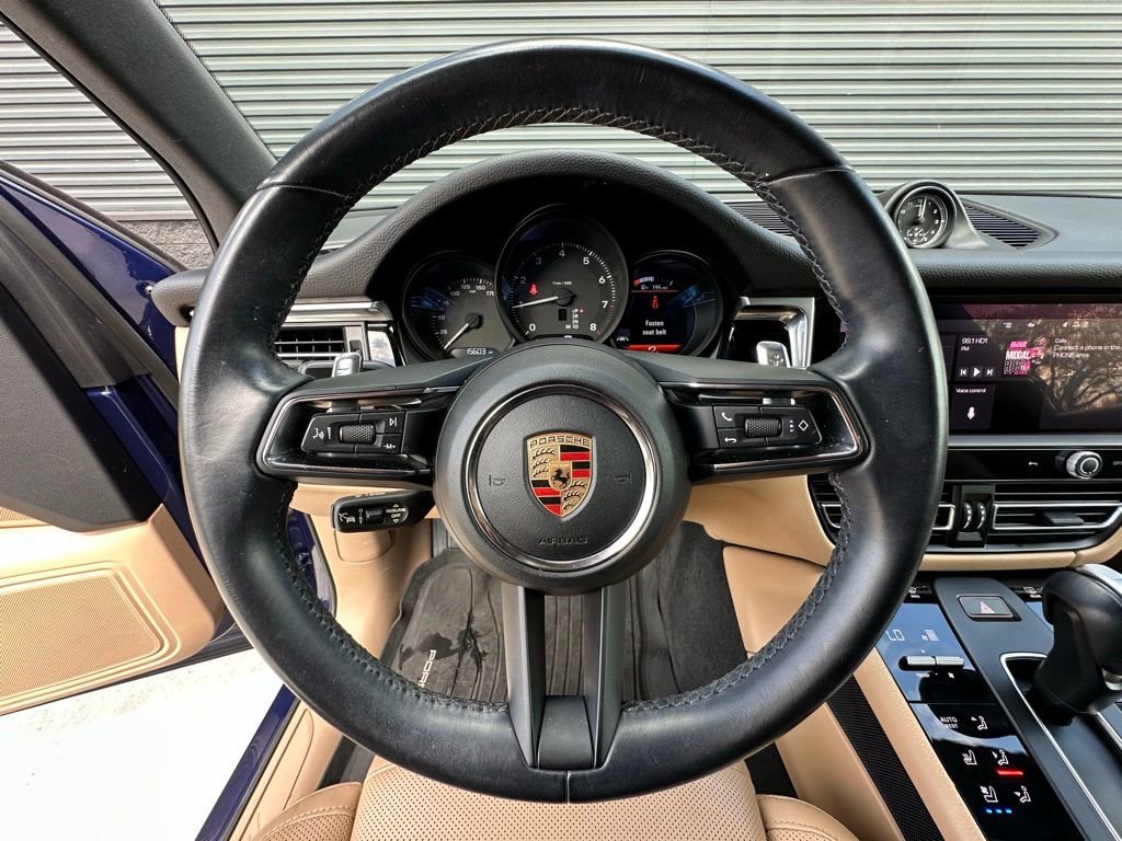 Certified 2024 Porsche Macan image 16