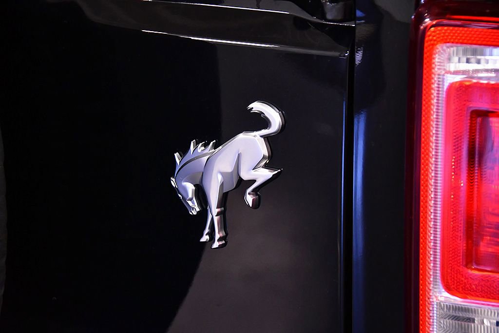 Used 2023 Ford Bronco Black Diamond image 11