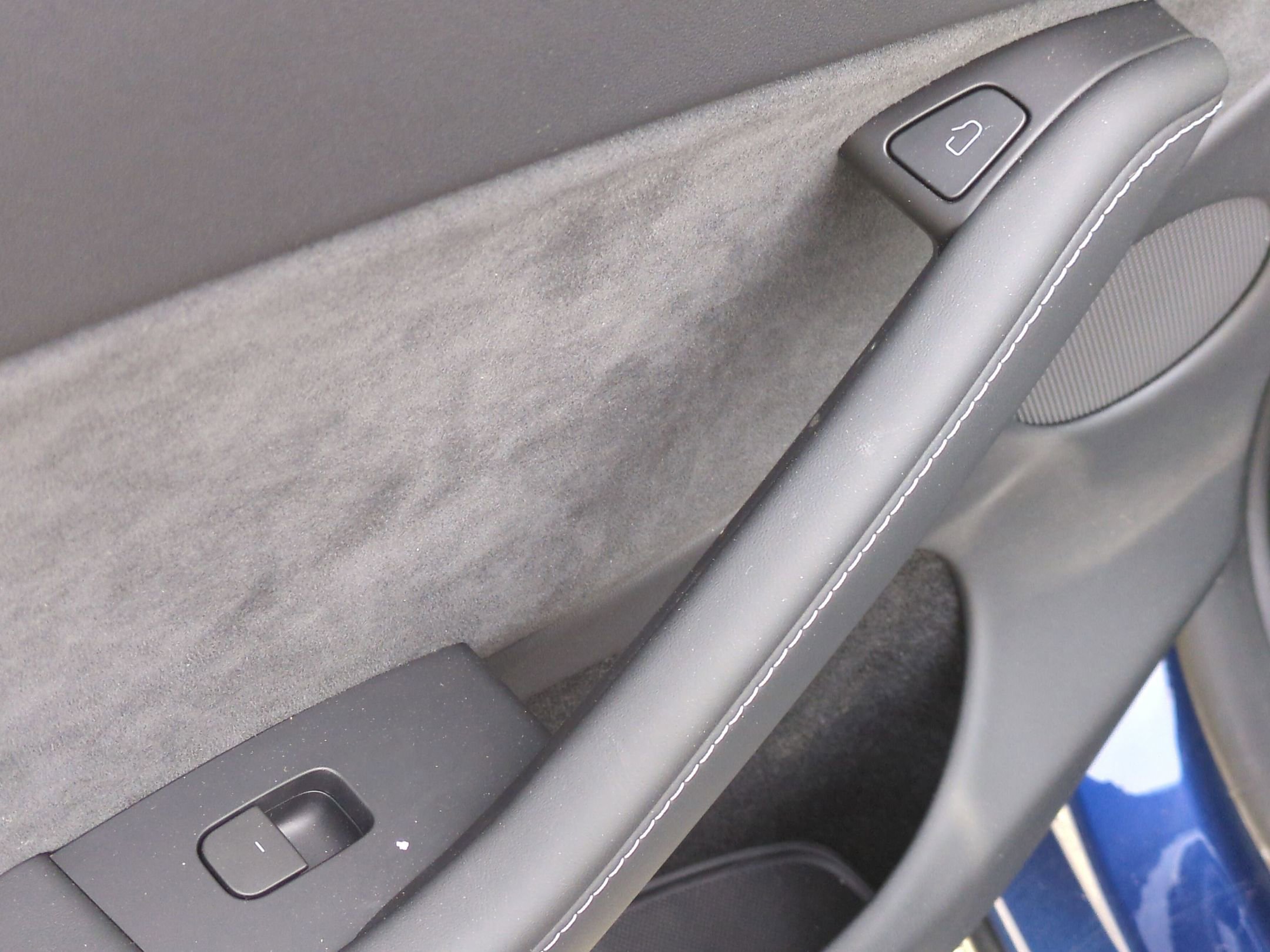 Used 2024 Tesla Model Y Long Range image 27