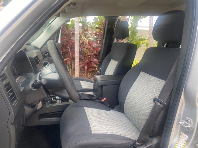 Used 2010 Jeep Liberty Sport w/ Popular Equipment Group image 11