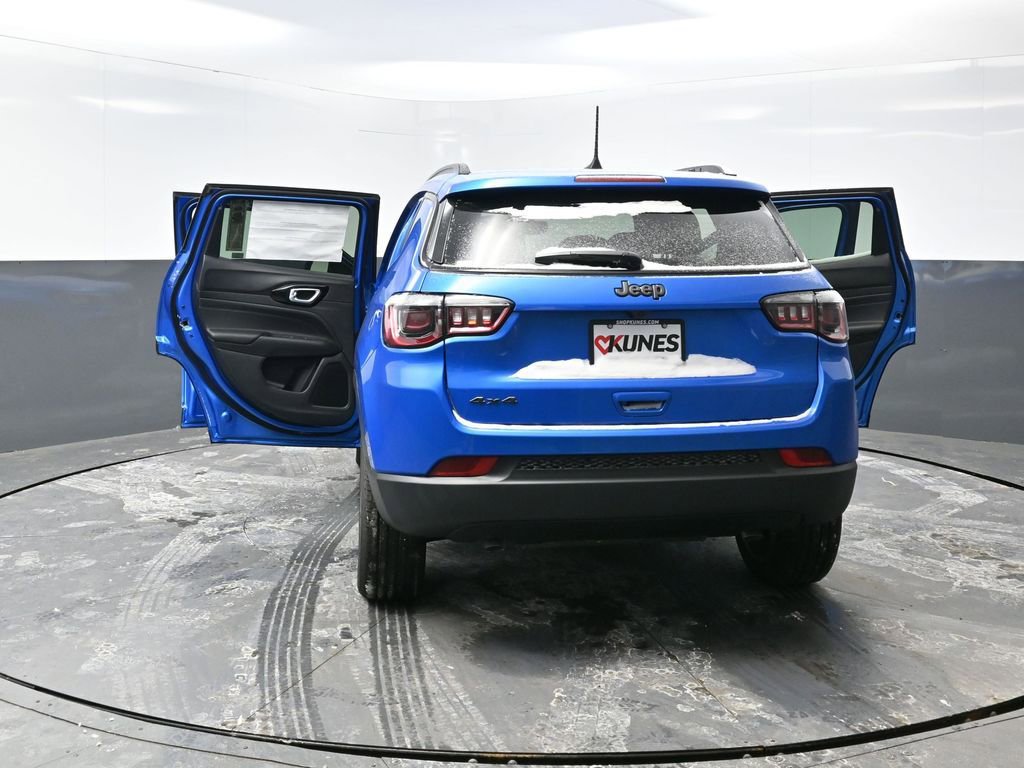 New 2026 Jeep Compass Latitude AWD/4WD image 71