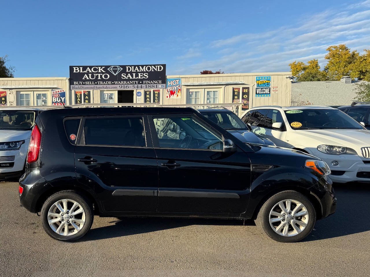 Used 2012 Kia Soul + FWD image 2