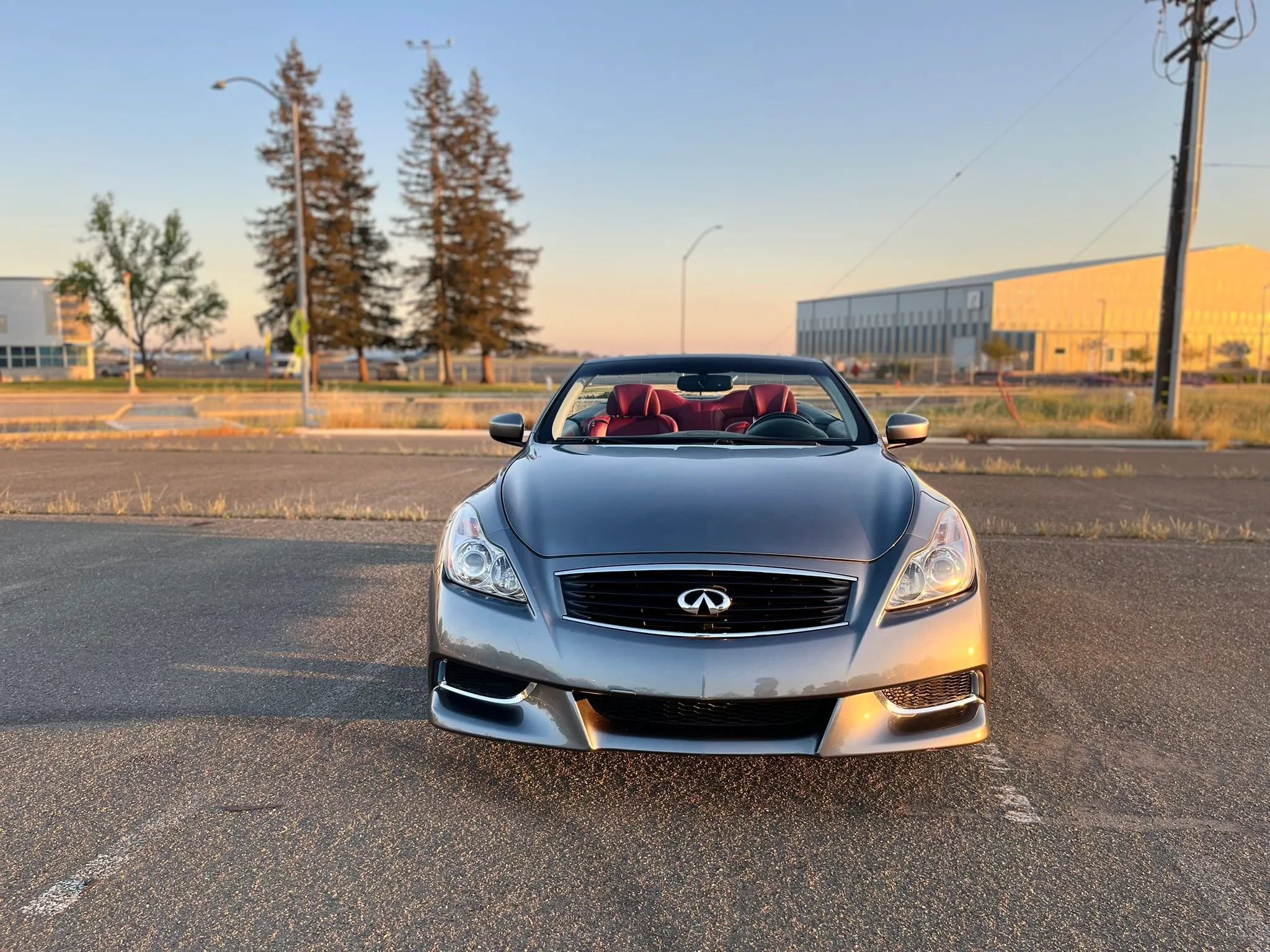 Used 2010 INFINITI G37 Anniversary Edition RWD image 2