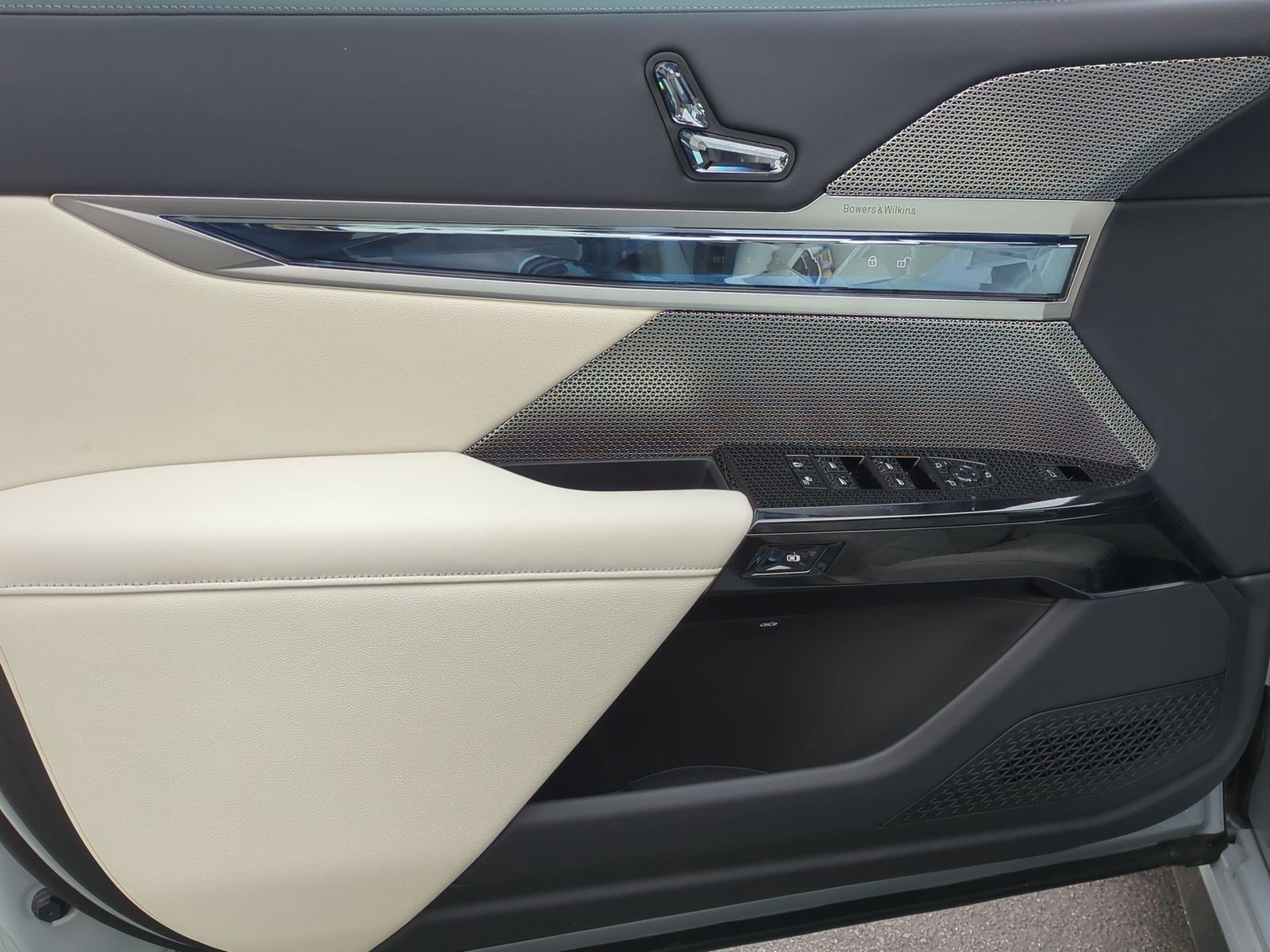 New 2026 BMW 760i xDrive AWD/4WD image 13