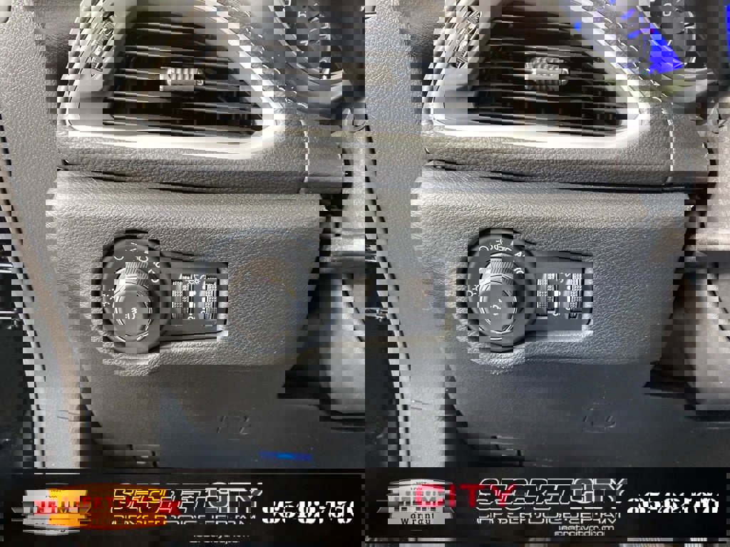 New 2026 Chrysler Pacifica Select image 14