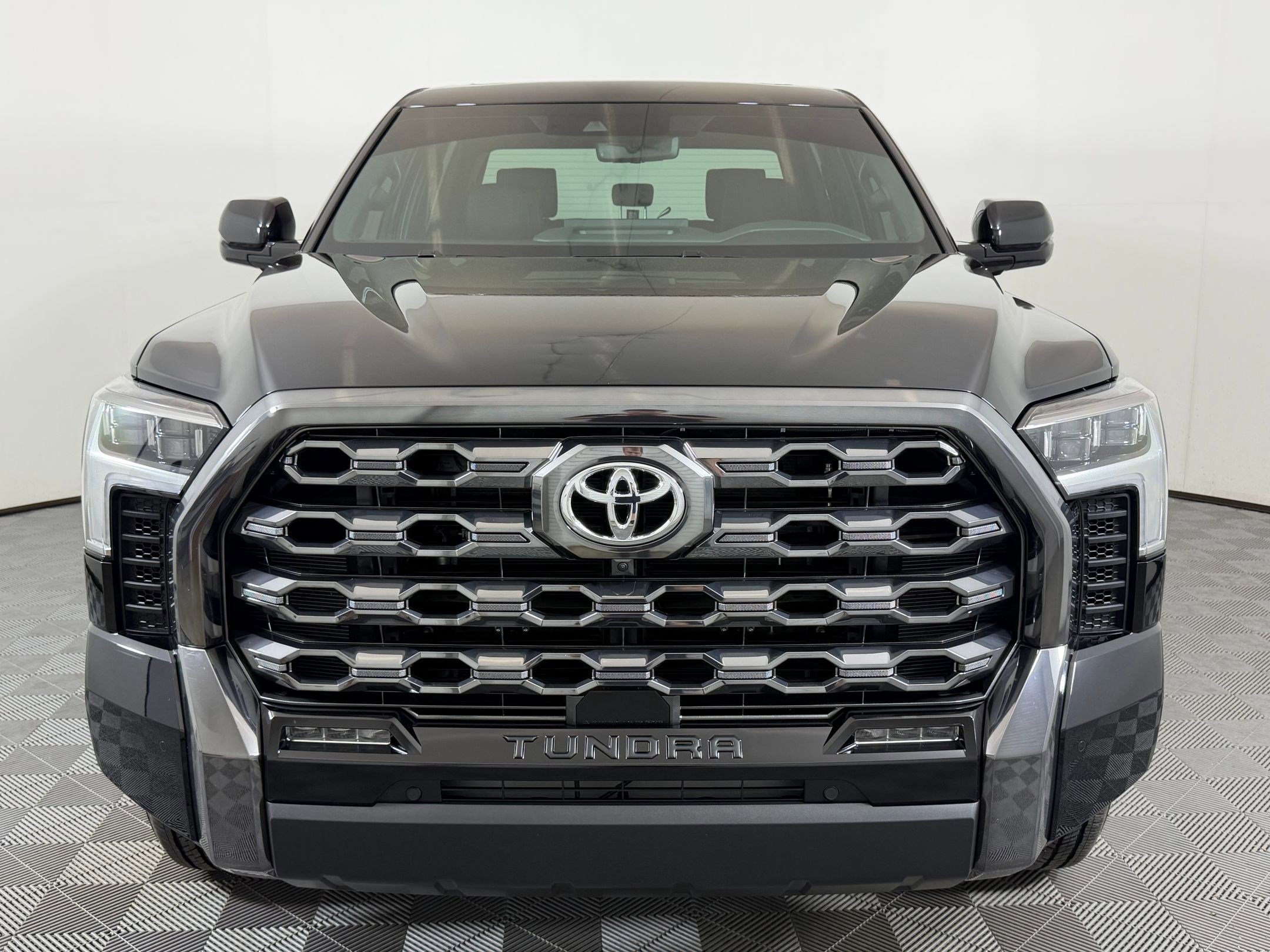 Used 2026 Toyota Tundra Platinum AWD/4WD image 6