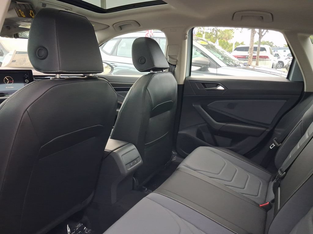 New 2026 Volkswagen Jetta SEL FWD image 5