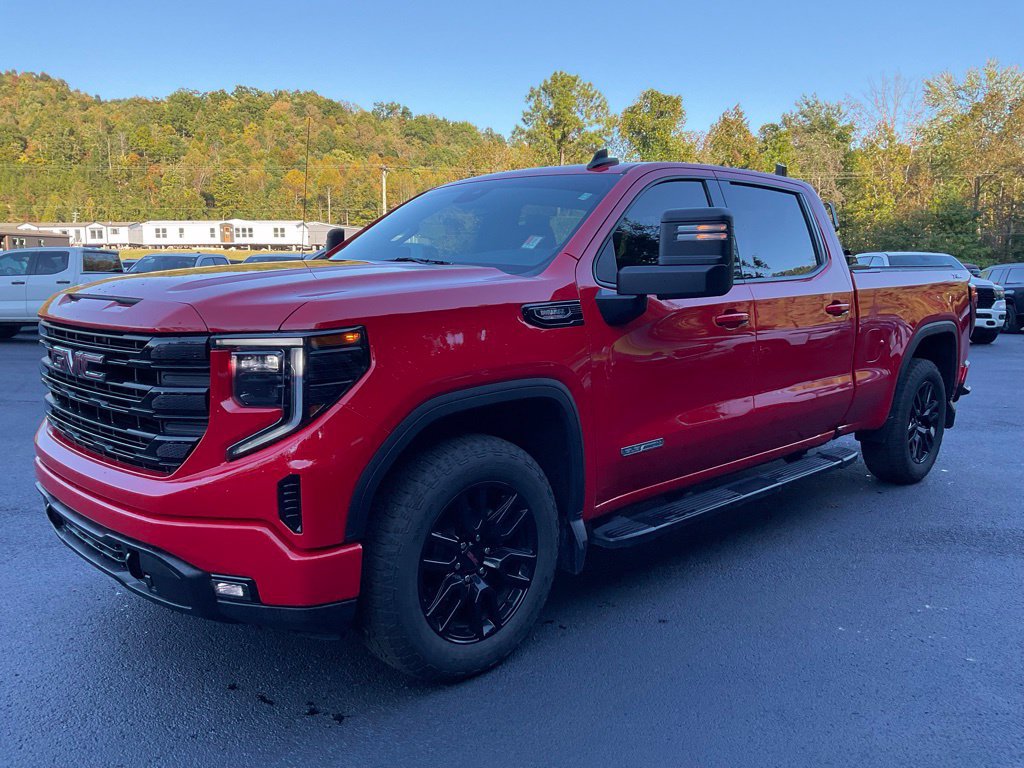 Used 2025 GMC Sierra 1500 Elevation w/ X31 Off-Road Package AWD/4WD image 3
