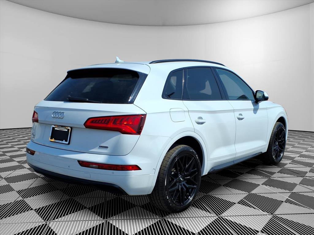Used 2019 Audi Q5 Prestige w/ Prestige Package image 5
