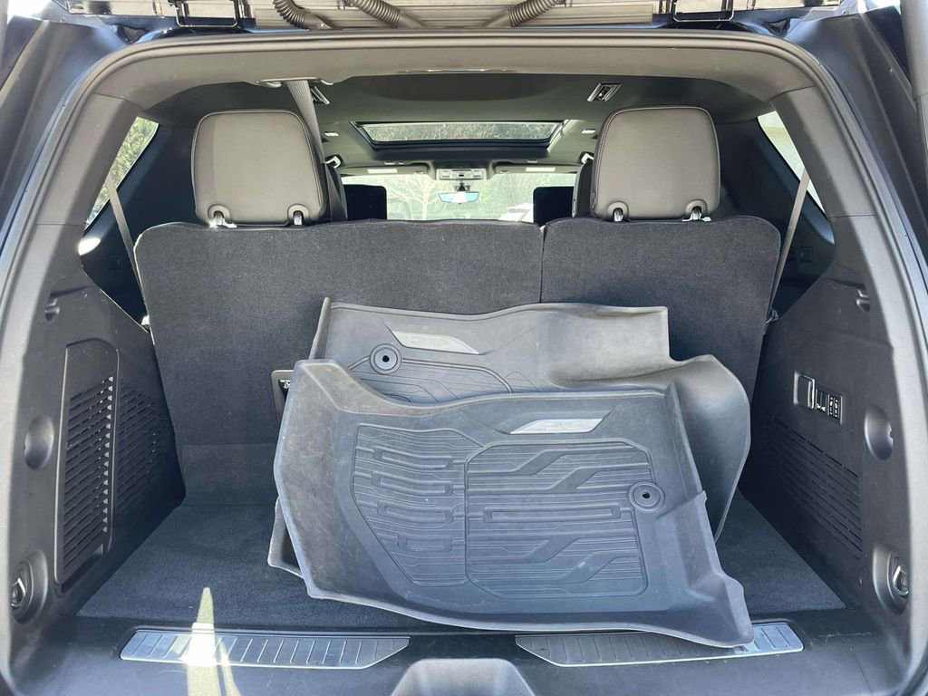 Used 2021 GMC Yukon Denali w/ Denali Ultimate Package image 10