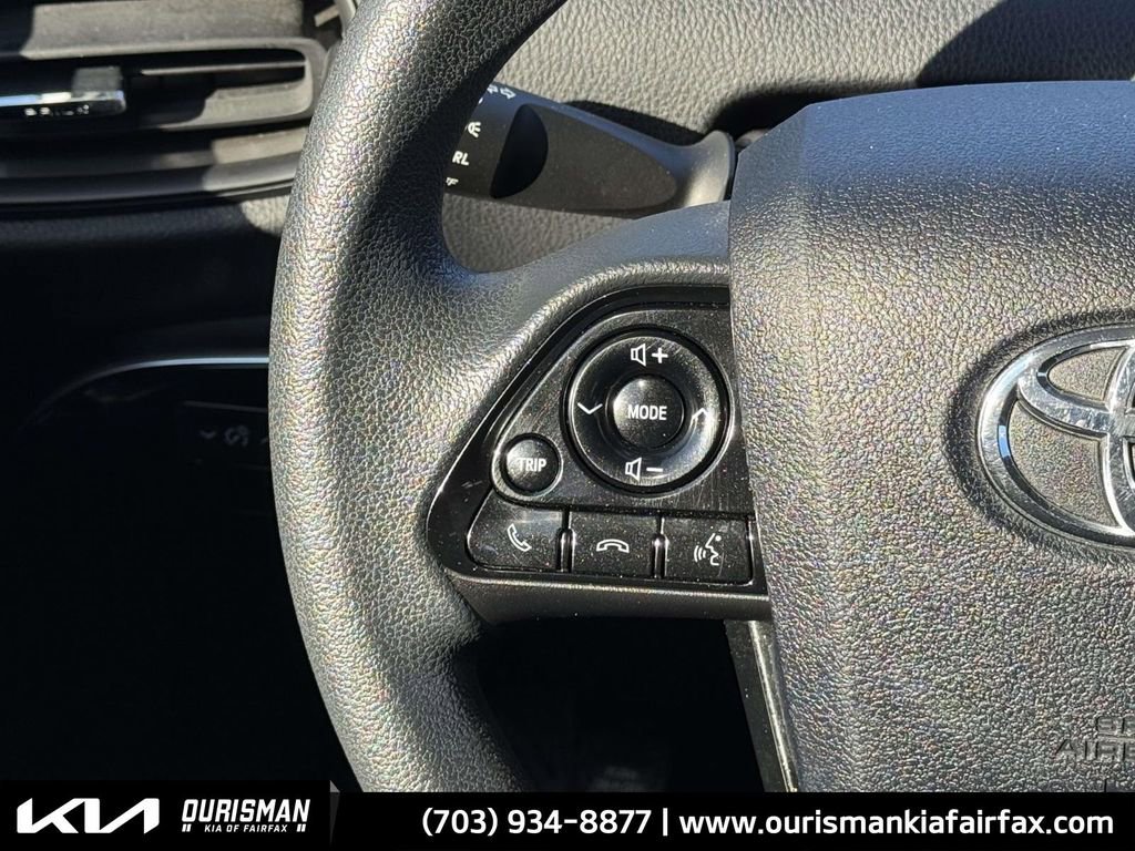 Used 2022 Toyota Prius LE image 26