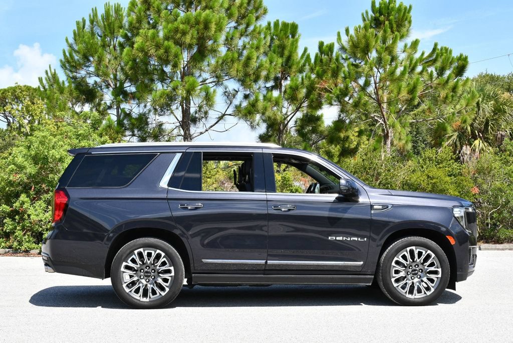 Used 2023 GMC Yukon Denali Ultimate AWD/4WD image 36