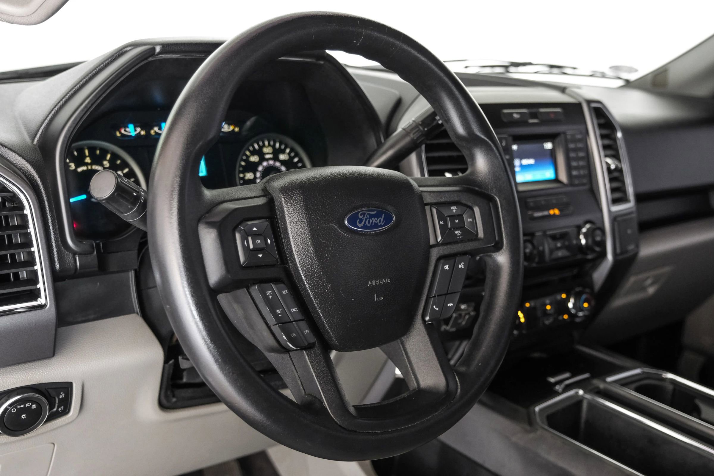 Used 2015 Ford F150 XLT image 13