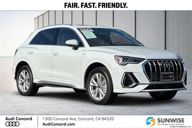 Certified 2025 Audi Q3 2.0T Premium Plus w/ Premium Plus Package image 1