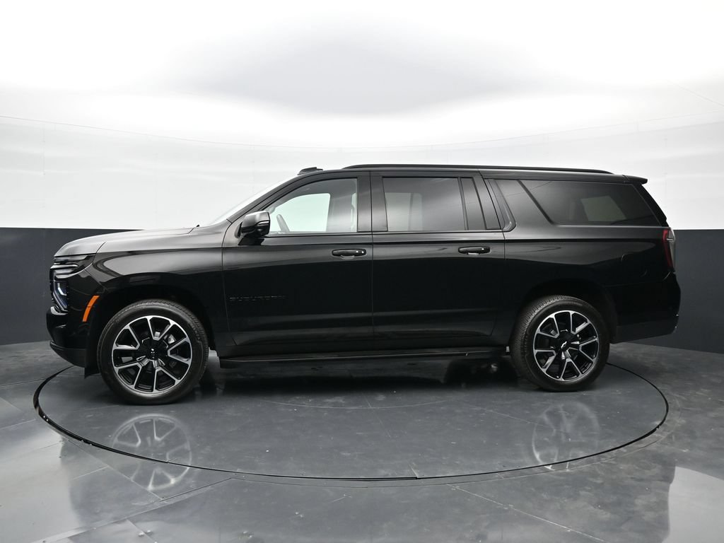 Used 2025 Chevrolet Suburban RST w/ Comfort Package AWD/4WD image 6