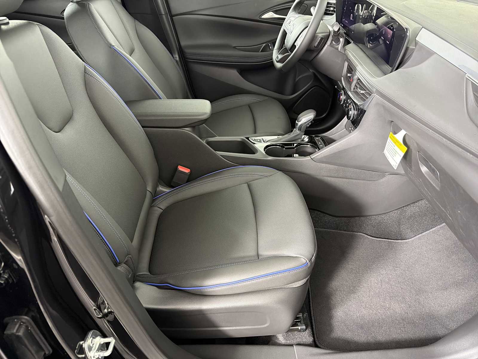 New 2026 Buick Encore GX Sport Touring w/ Advanced Technology Package FWD image 11