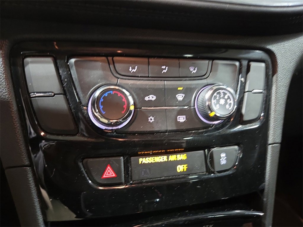 Used 2022 Buick Encore Preferred w/ Safety Package image 19