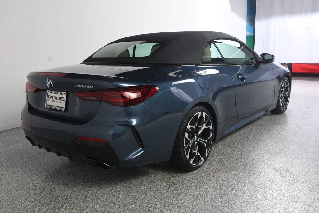 Used 2025 BMW M440i Convertible w/ Premium Package RWD image 7