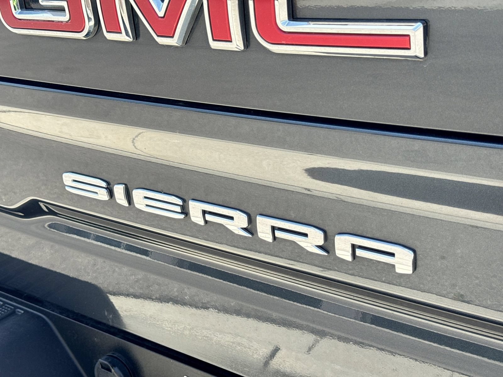 Used 2022 GMC Sierra 1500 AT4 w/ AT4 Preferred Package AWD/4WD image 15