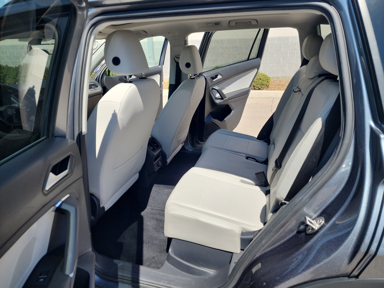 Used 2020 Volkswagen Tiguan S AWD/4WD image 17