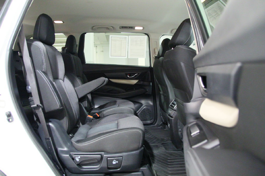 Used 2020 Subaru Ascent Premium w/ Convenience Package AWD/4WD image 23