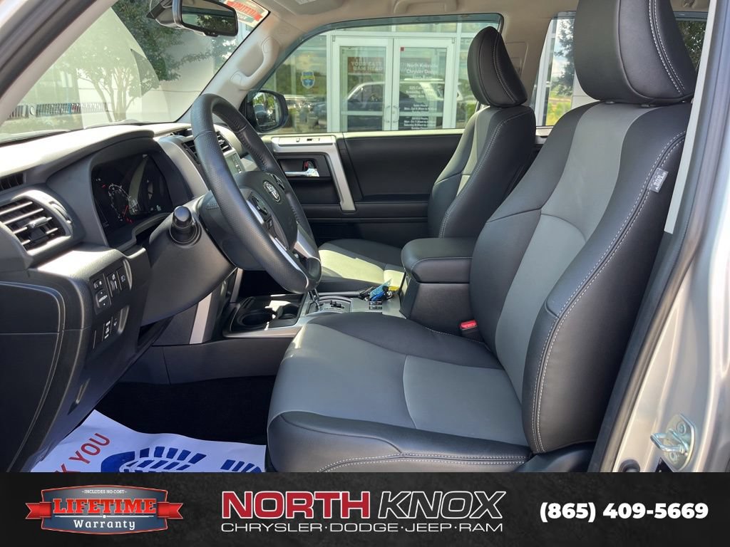 Used 2022 Toyota 4Runner SR5 Premium RWD image 4