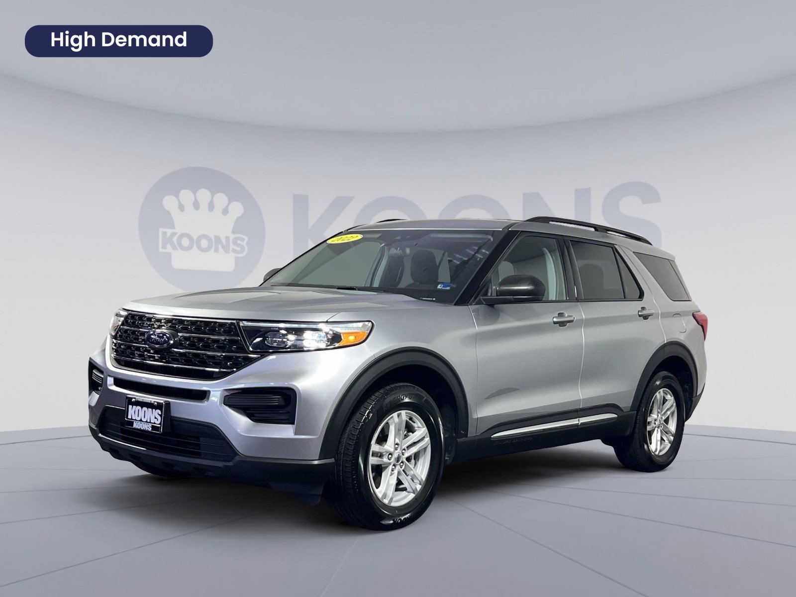 Used 2022 Ford Explorer XLT w/ Class IV Trailer Tow Package AWD/4WD image 1