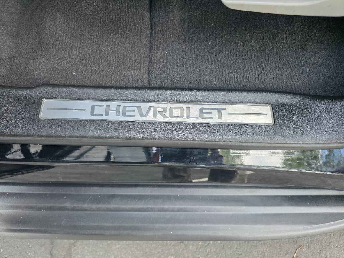 Used 2020 Chevrolet Suburban LT image 36