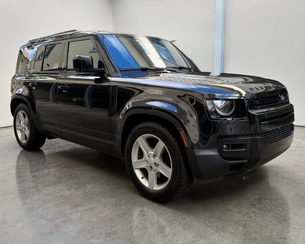 Used 2020 Land Rover Defender 110 First Edition AWD/4WD image 8