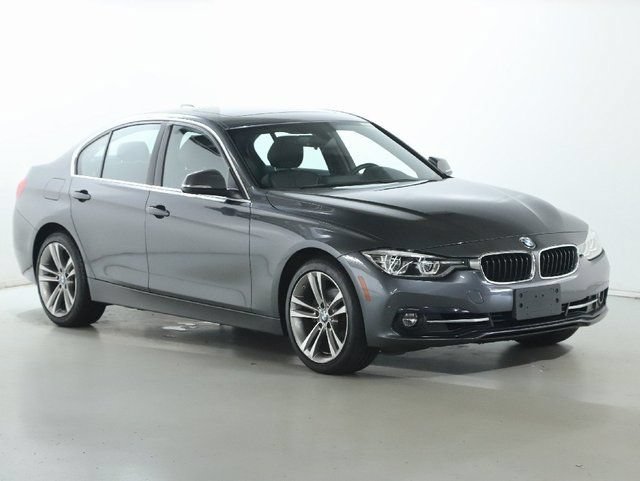 Used 2018 BMW 330i xDrive Sedan w/ Premium Package AWD/4WD image 11