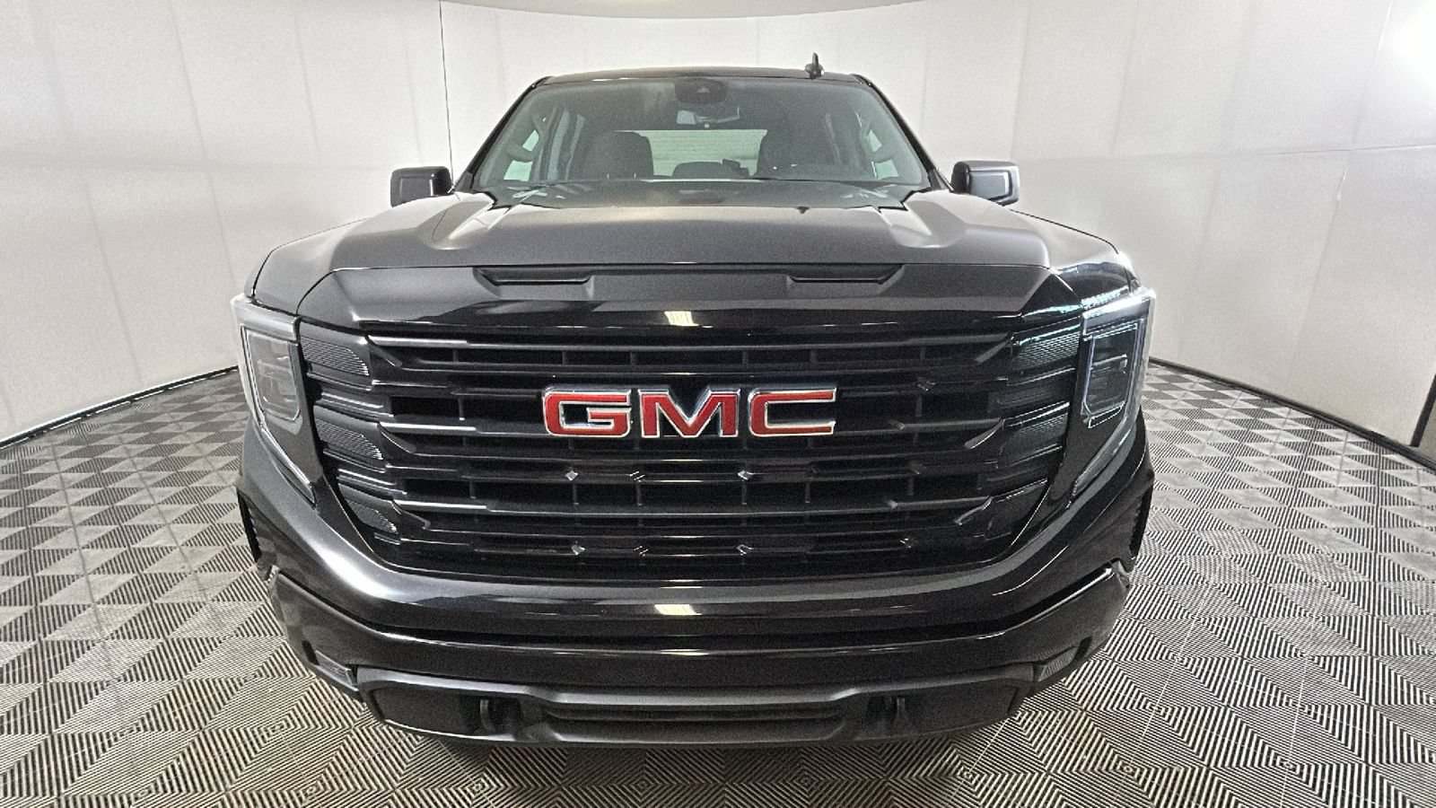 Used 2024 GMC Sierra 1500 Elevation w/ LPO, GMC Protection Package AWD/4WD image 9