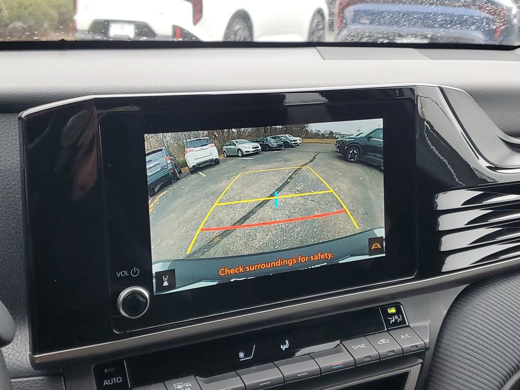 Used 2025 Toyota Camry SE image 22