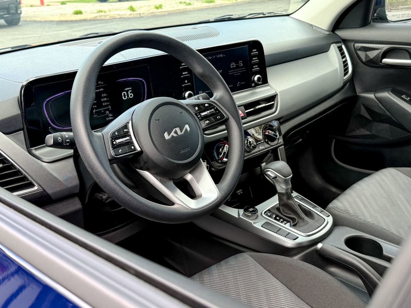 Certified 2025 Kia Seltos LX AWD/4WD image 15