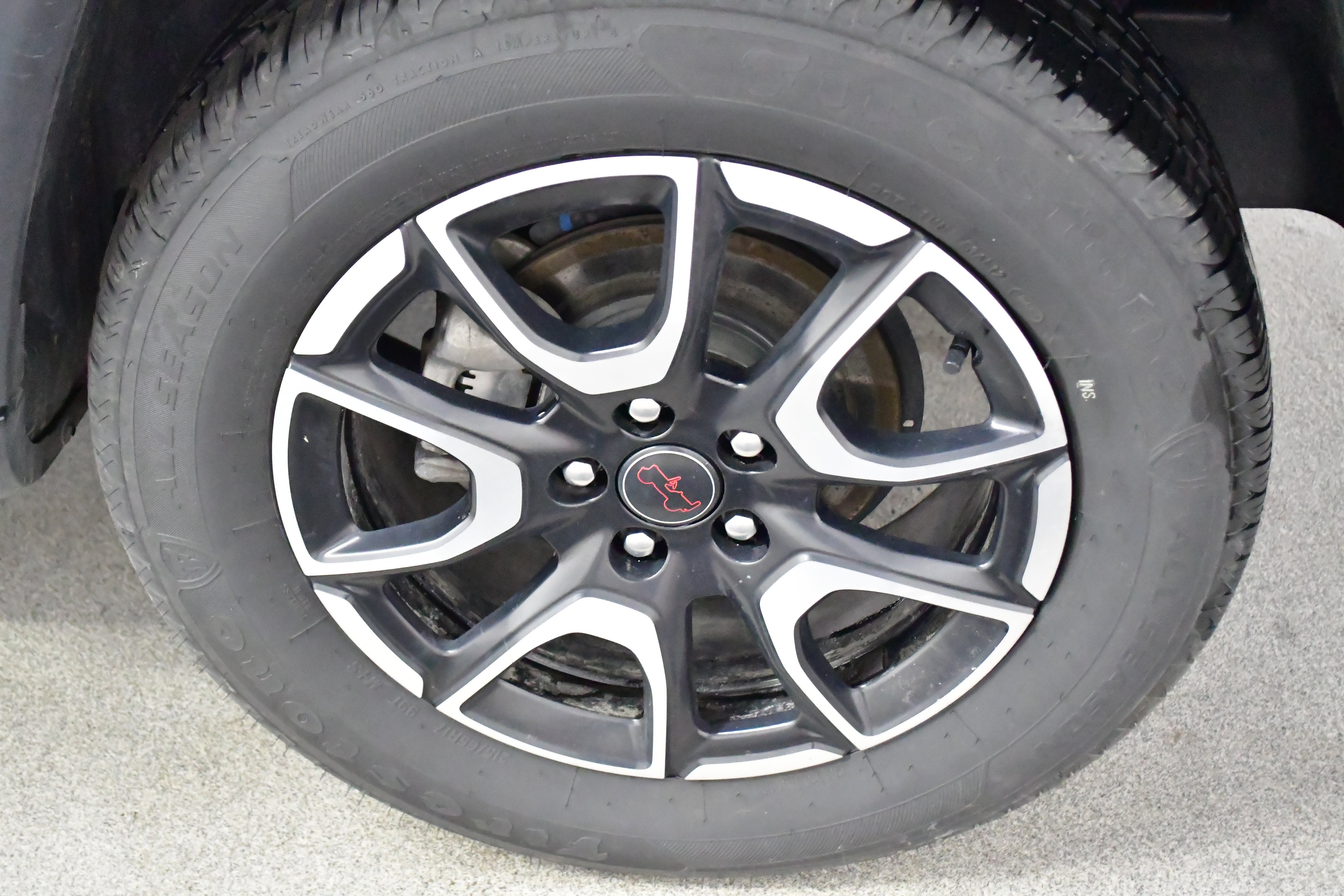 Used 2025 Jeep Compass Trailhawk image 36