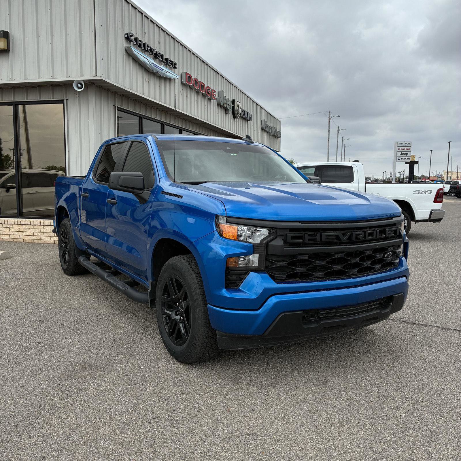 Used 2024 Chevrolet Silverado 1500 Custom w/ Turbomax Blackout Package image 6