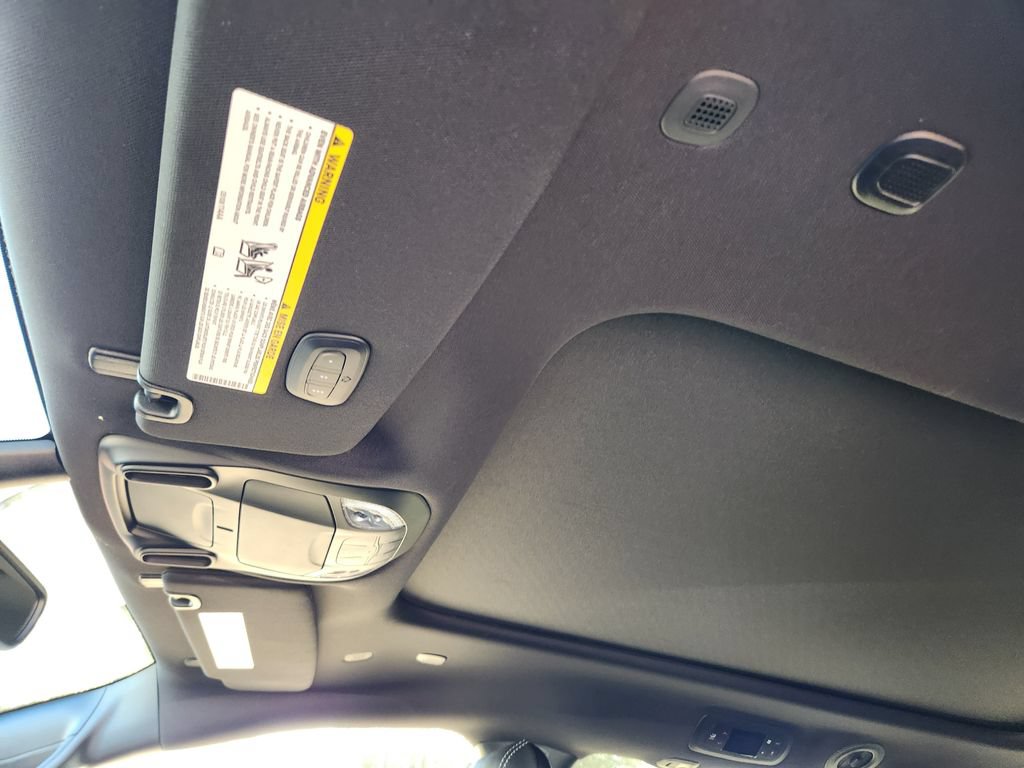New 2026 Chrysler Pacifica Limited w/ S Appearance Package FWD image 19