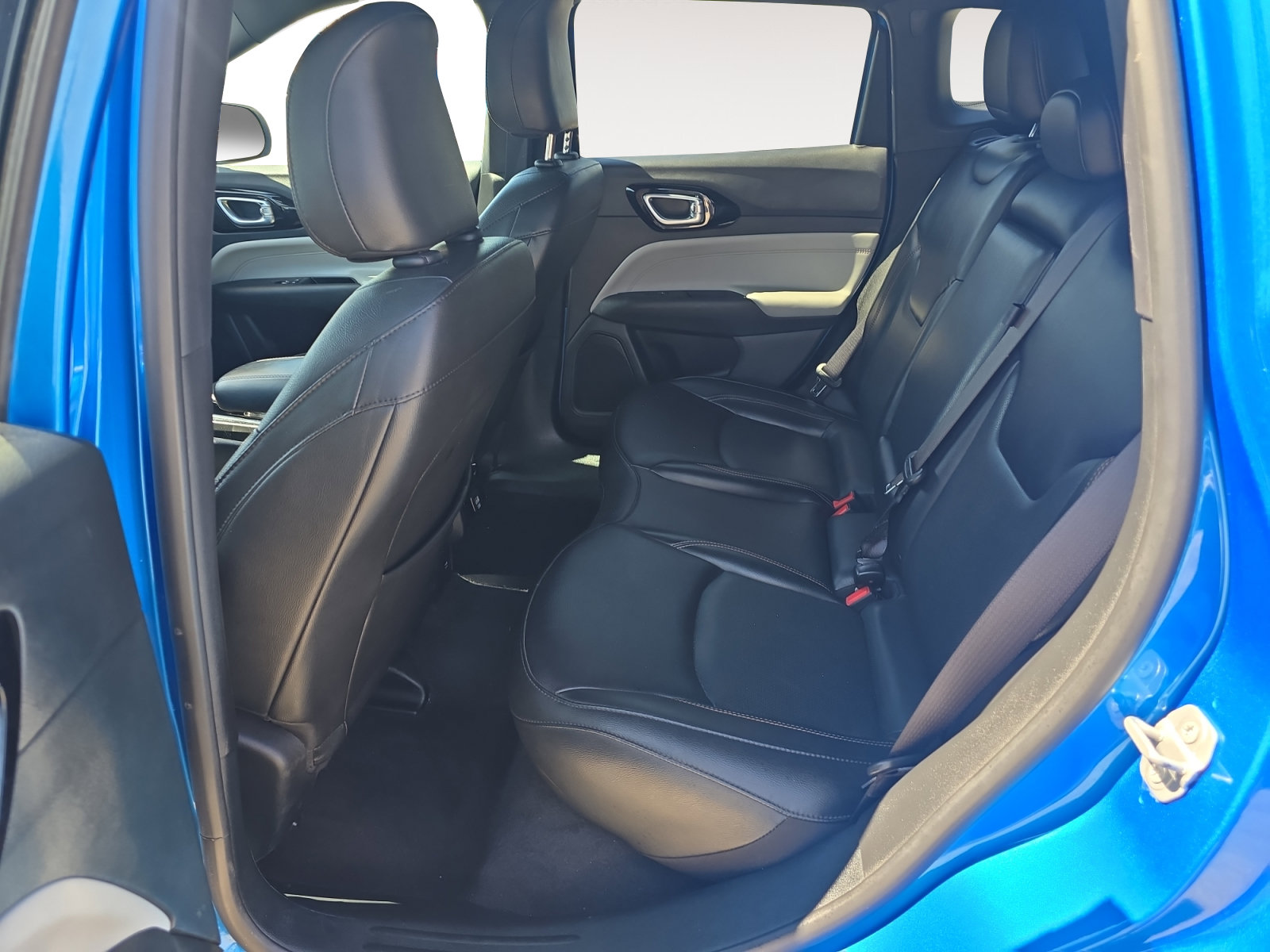 Certified 2023 Jeep Compass Limited AWD/4WD image 22