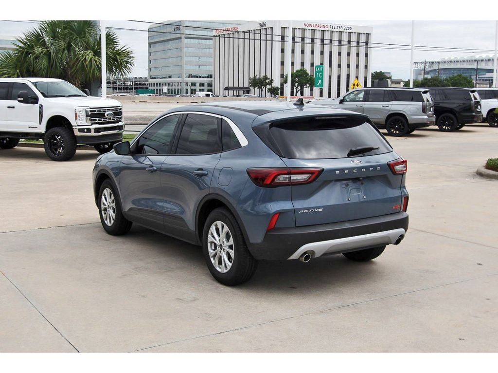 Used 2024 Ford Escape Active w/ Tech Pack #1 FWD image 4