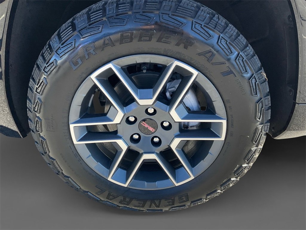 New 2026 GMC Terrain AT4 w/ Convenience Package III image 15
